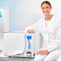 Паровий стерилізатор SUPERIOR B18 з USB-реєстратором даних та системою очищення води ROSI